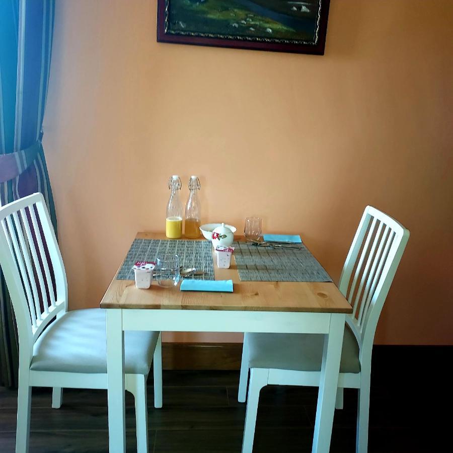 Ros Na Gcloch Bed & Breakfast Westport Exterior photo